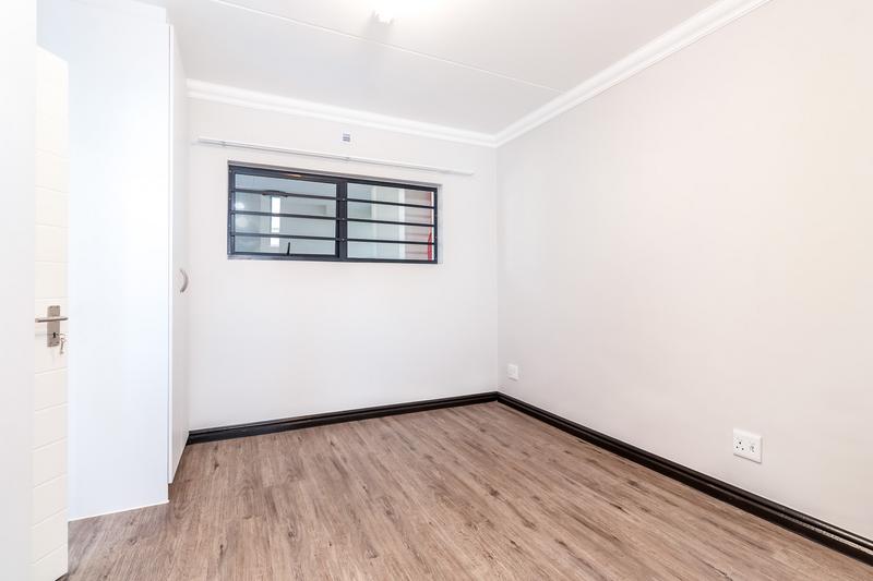 2 Bedroom Property for Sale in Buhrein Western Cape